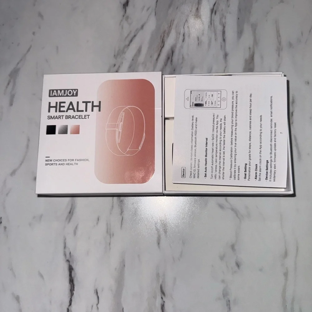 NWT Health Tracker Wristband - Black